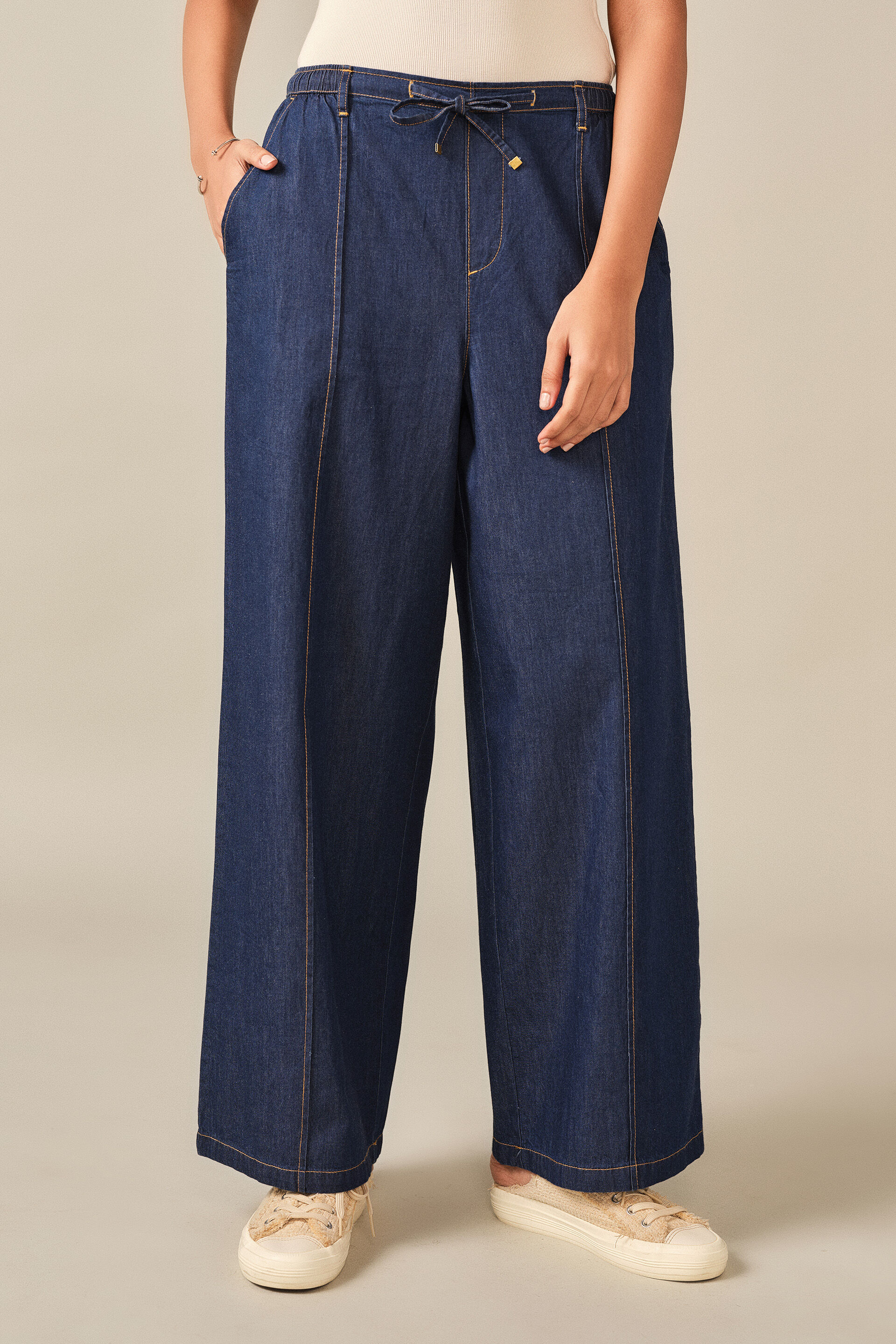 Solid Denim Pant in Indigo